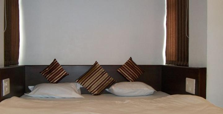 Hotel Palm View Residency Вадодара Экстерьер фото